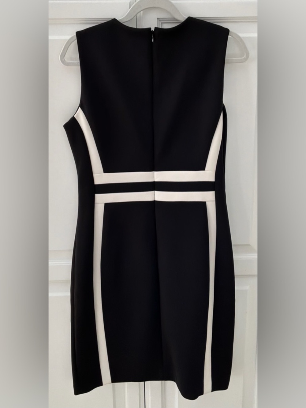 Calvin Klein Black White Colorblock Sheath Dress Career Workwear Size 12 - Picture 3 of 6